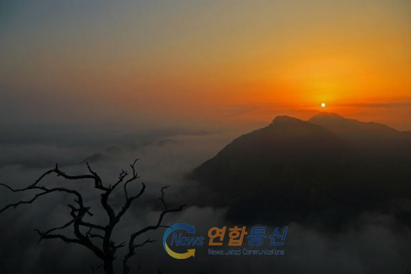삼악산에서 촬영한 드름산!! / 사진 정강주 기자