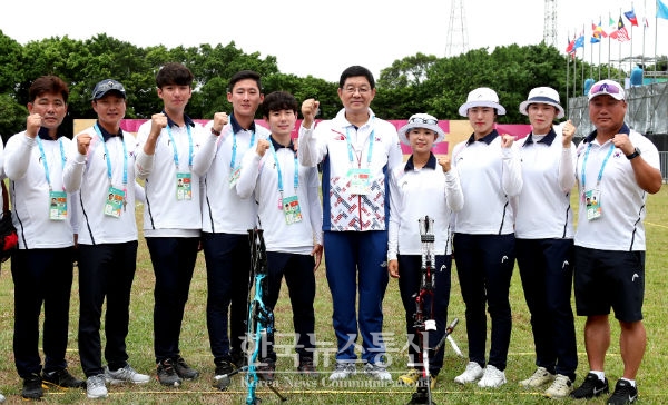 23일, 타이페이 하계 U대회 양궁팀이 여자 단체전 및 혼성팀전 금메달, 남자 단체전 동메달의 쾌거를 이뤄냈다.