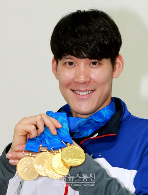 제98회 전국체육대회에서 박태환 선수가 5관왕을 차지했다.