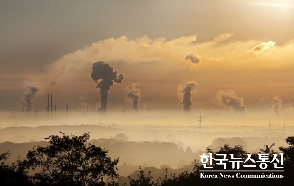 사진 : 중국의 공장지대 미세먼지