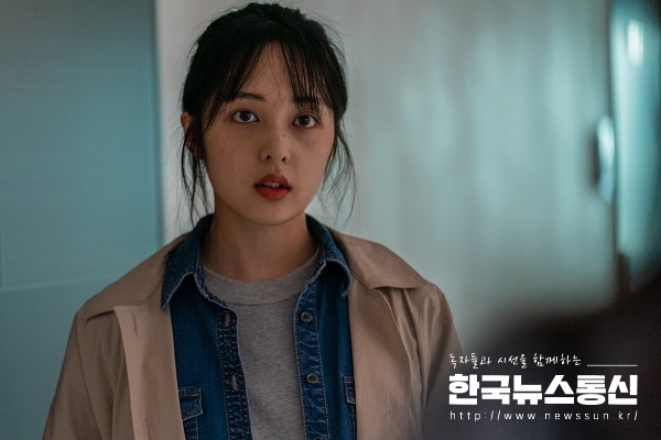 사진 : 배우 김보라가 특별 출연한 넷플릭스 영화 ‘모럴센스’에서 강렬한 존재감을 내비쳐 이목을 집중시키고 있다.