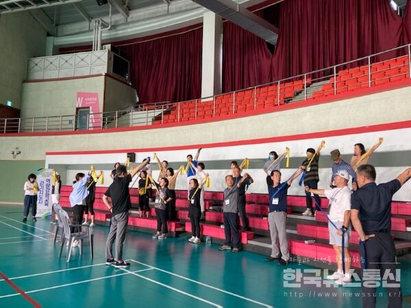 사진 : 충주시(시장 조길형)는 오는 2월 22일부터 23일까지 2일간 건강 걷기지도자 역량 강화 교육을 실시한다고 밝혔다.